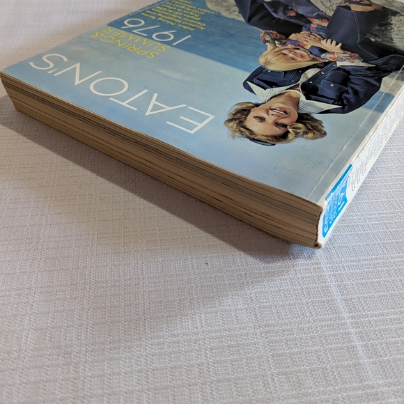 Eaton's 1975 Fall and Winter and 1976 Spring And Summer Catalogues Retro Fashon - Picture 15 of 16